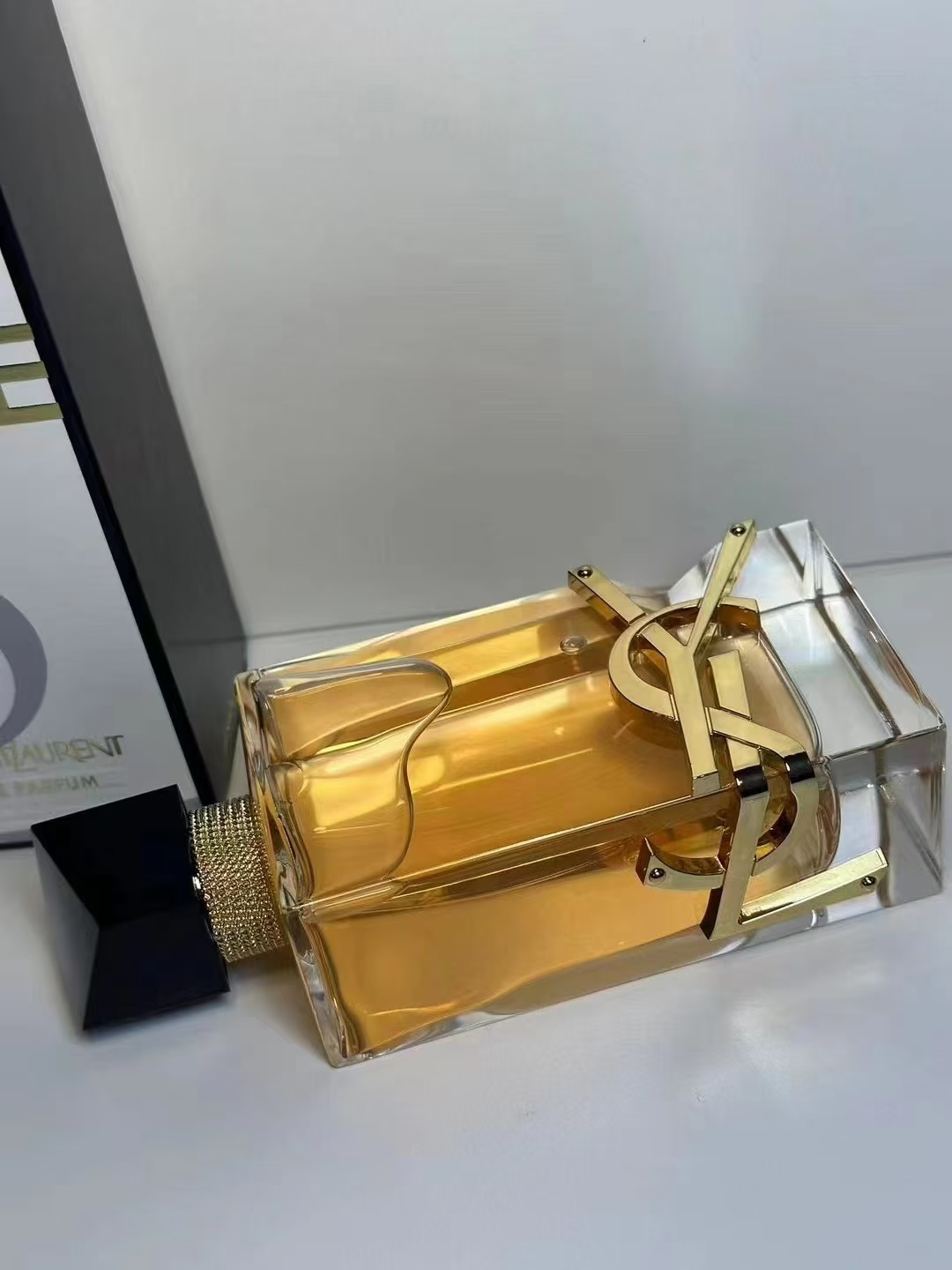 Saint Laurent perfume